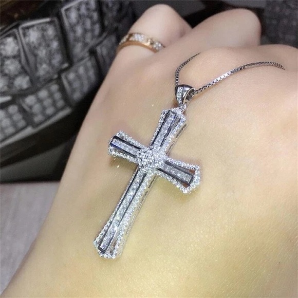 New 925 Silver Micro Paved Cubic Zircon Cross Diamond Necklace - Picture 2 of 6